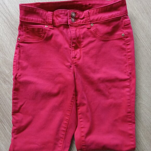 2 Years Old Maurices Red High Rise Stretchy Skinny Jean - Picture 1 of 4